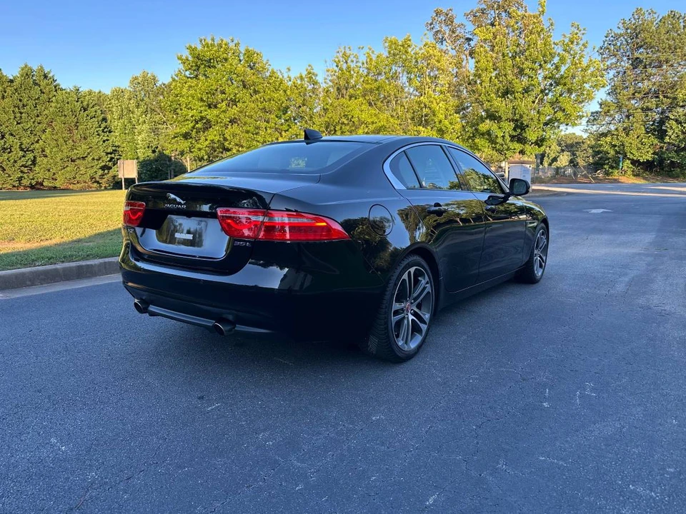 2017 Jaguar XE - Image 6 of 18
