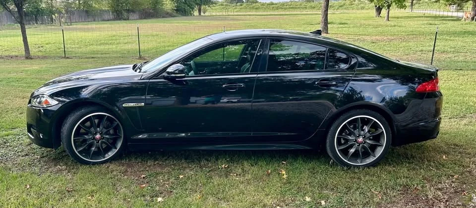 Jaguar XF - Image 6 of 7