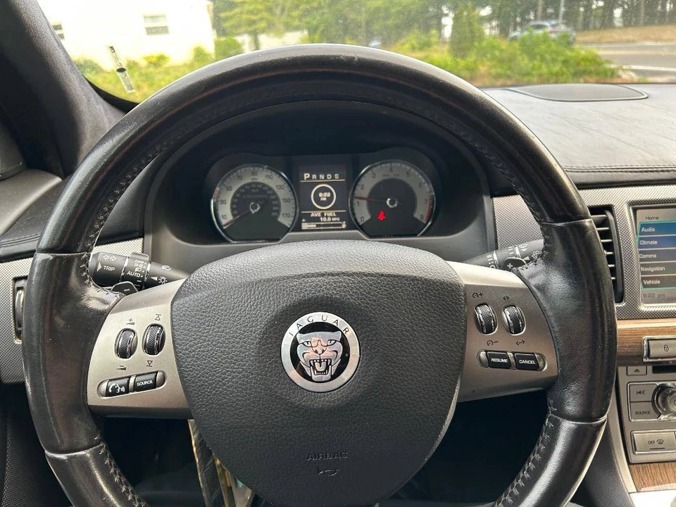 2010 Jaguar X250 XFR - Image 9 of 16