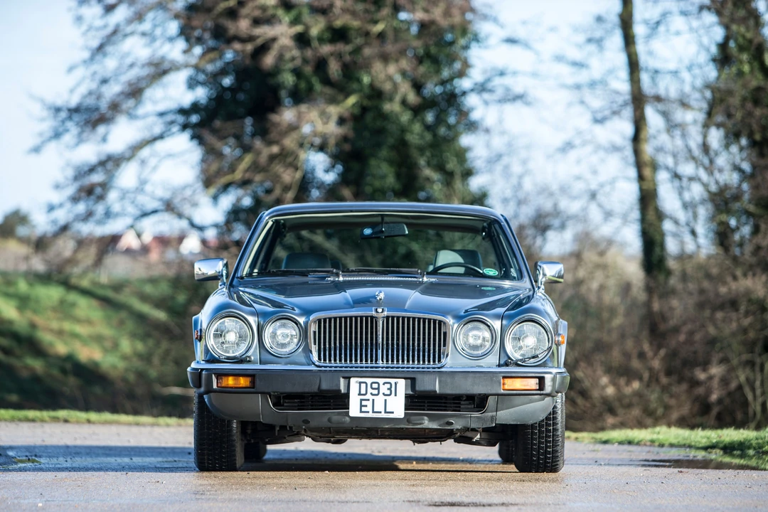 Jaguar XJ Series 3 - Image 5 of 16