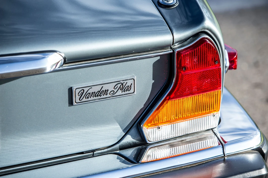 Jaguar XJ Series 3 - Image 11 of 16