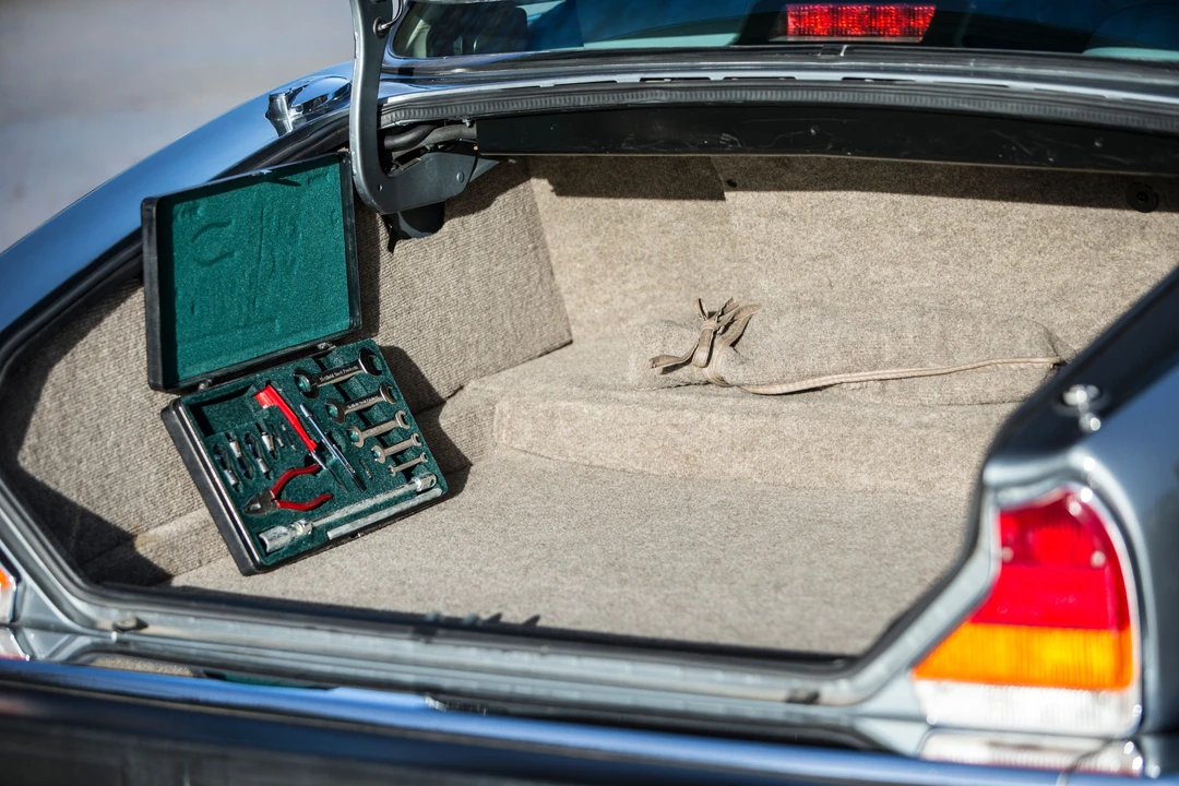 Jaguar XJ Series 3 - Image 13 of 16