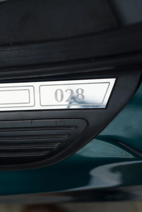 Jaguar XJ220 - Image 22 of 23
