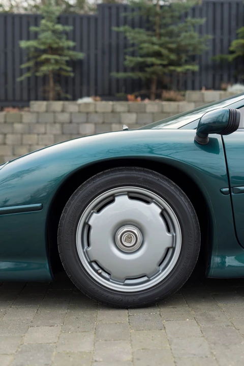 Jaguar XJ220 - Image 20 of 23