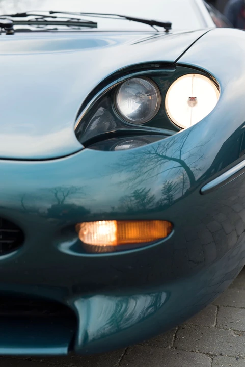 Jaguar XJ220 - Image 19 of 23