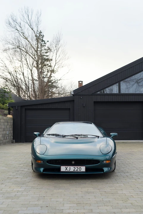 Jaguar XJ220 - Image 3 of 23