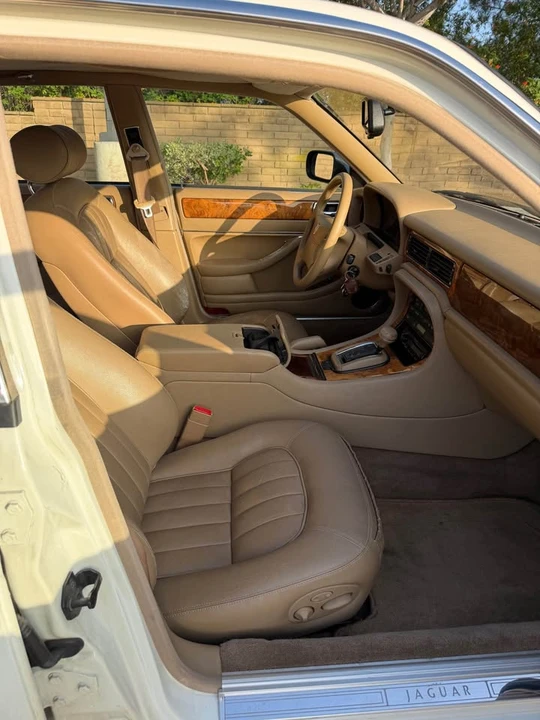 1995 Jaguar X300 XJ - Image 9 of 9