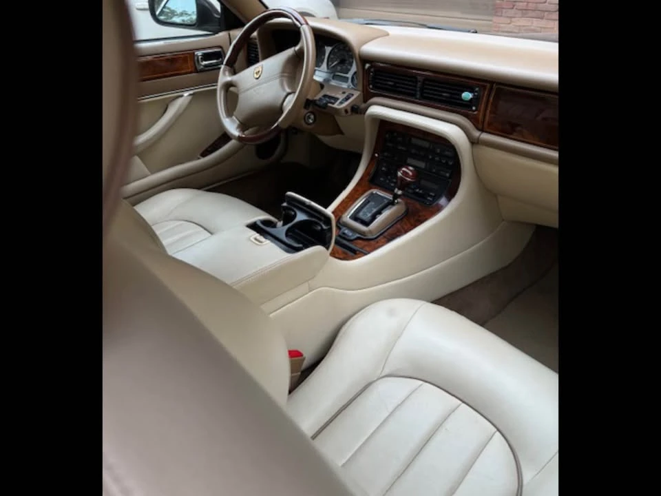 1995 Jaguar X300 XJ - Image 8 of 10