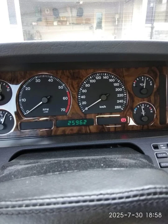 1992 Jaguar XJ40 XJ - Image 6 of 10