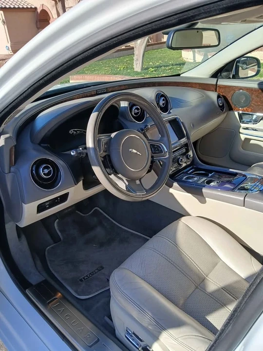 Jaguar X308 XJ - Image 2 of 10