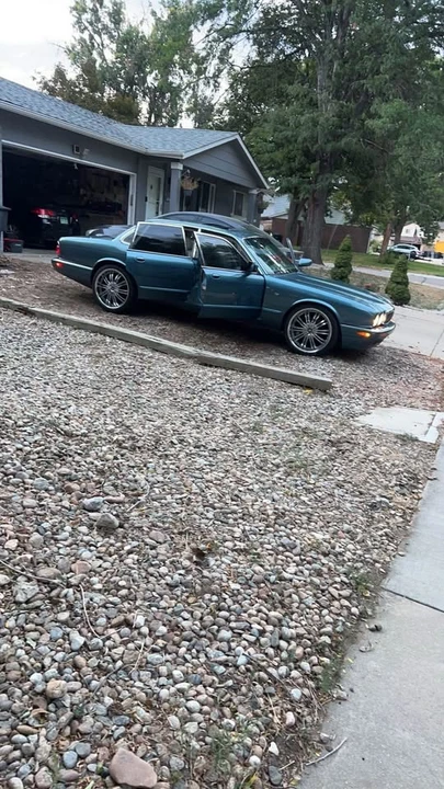 2000 Jaguar X308 XJ - Image 2 of 4