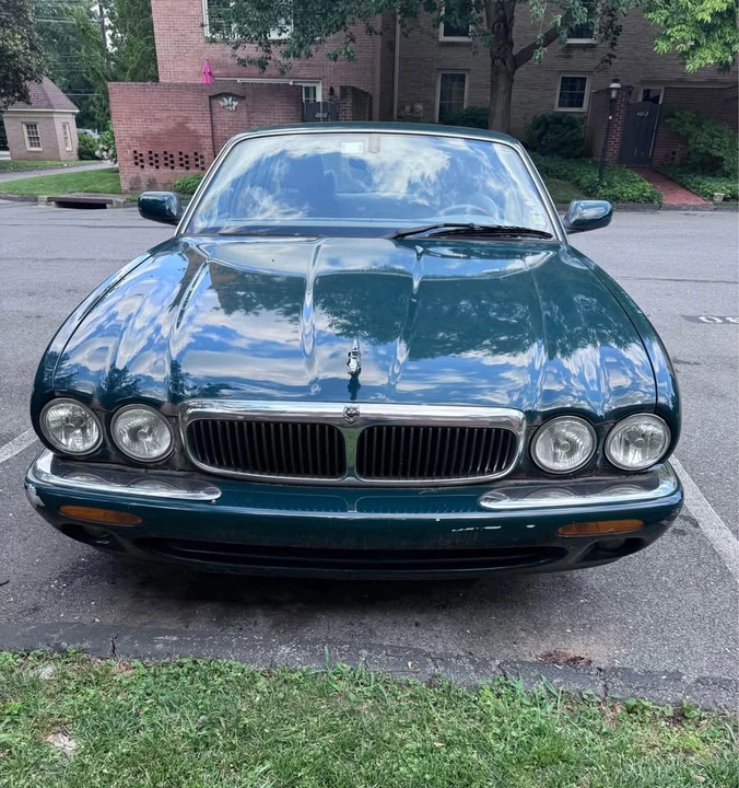 2002 Jaguar X308 XJ - Image 3 of 10
