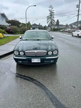 2004 Jaguar XJ8 Vanden Plas