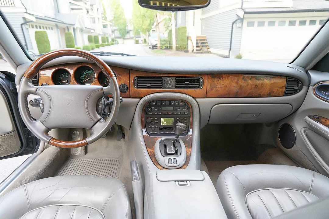2000 Jaguar X308 XJ - Image 6 of 9