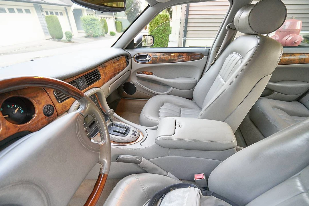2000 Jaguar X308 XJ - Image 7 of 9