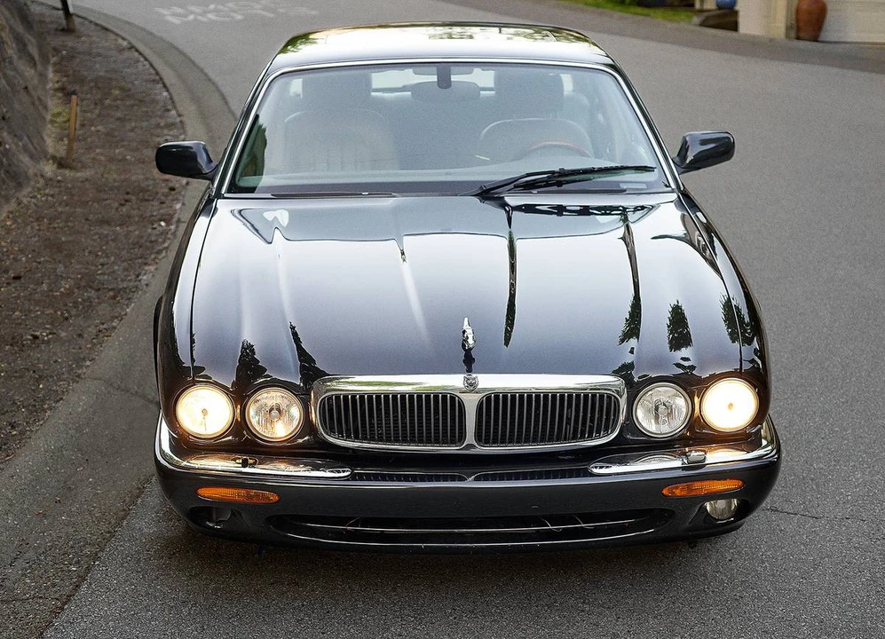 2000 Jaguar X308 XJ - Image 4 of 9