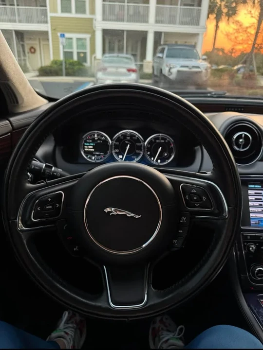 2011 Jaguar X351 XJ - Image 7 of 7
