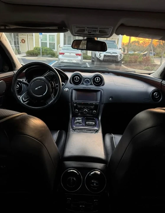 2011 Jaguar X351 XJ - Image 5 of 7