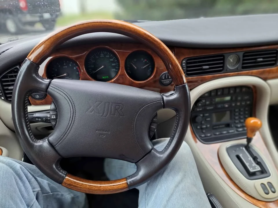 2000 Jaguar X308 XJR - Image 7 of 10