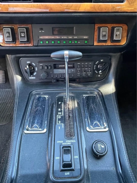 1986 Jaguar XJS - Image 9 of 10