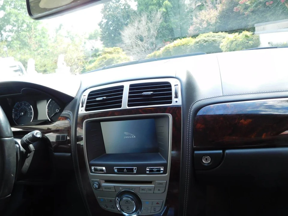 2011 Jaguar X150 XK - Image 13 of 23
