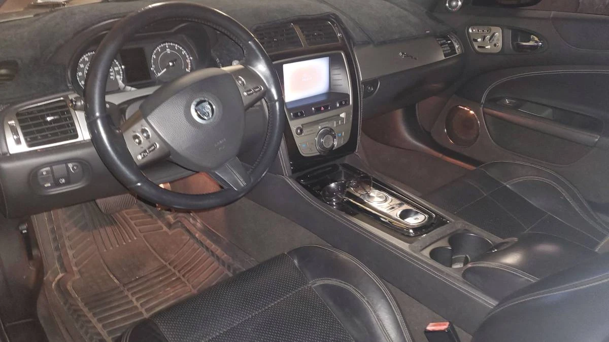 2010 Jaguar X150 XK - Image 7 of 13