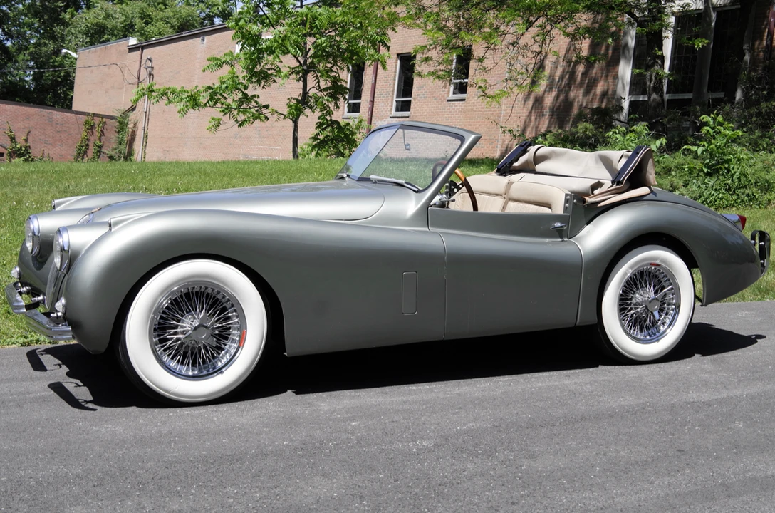 Jaguar Replica - Image 28 of 31