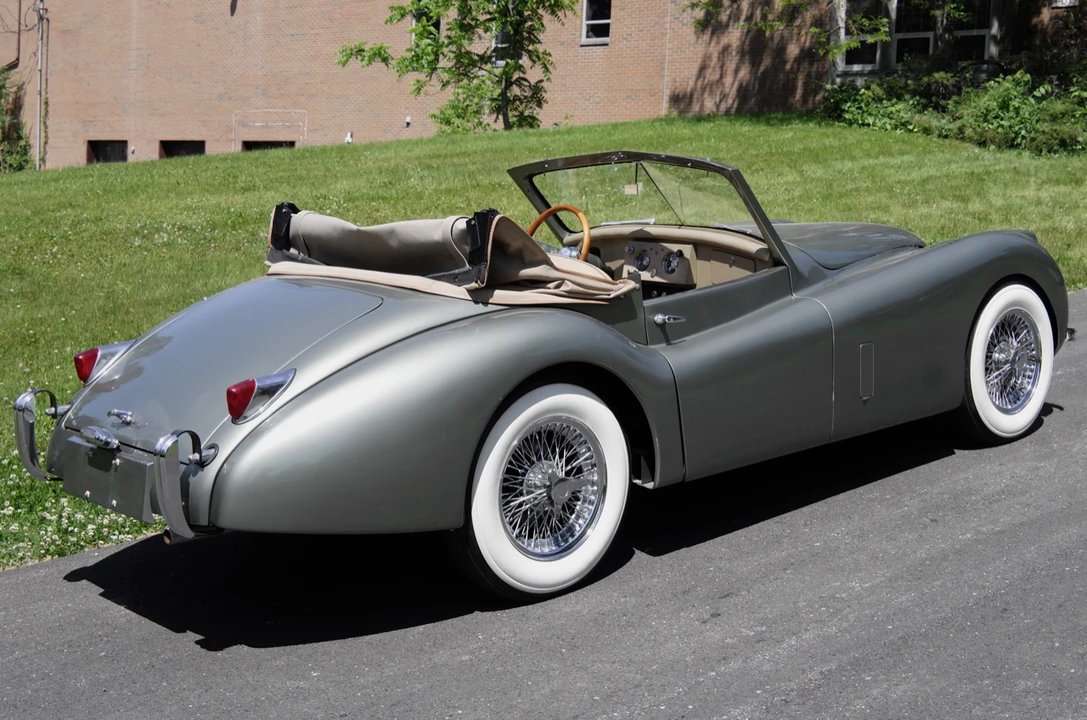 Jaguar Replica - Image 16 of 31