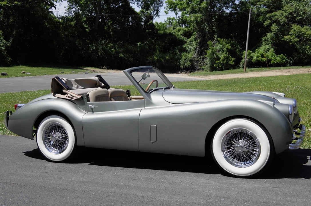 Jaguar Replica - Image 13 of 31