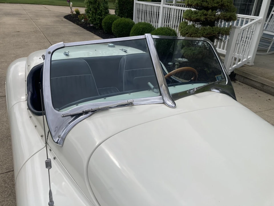 Jaguar Replica - Image 25 of 31