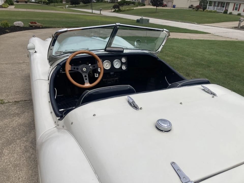 Jaguar Replica - Image 20 of 31
