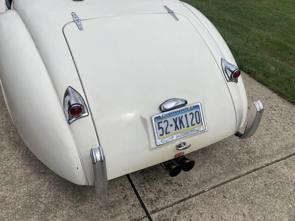 Jaguar Replica - Image 21 of 31