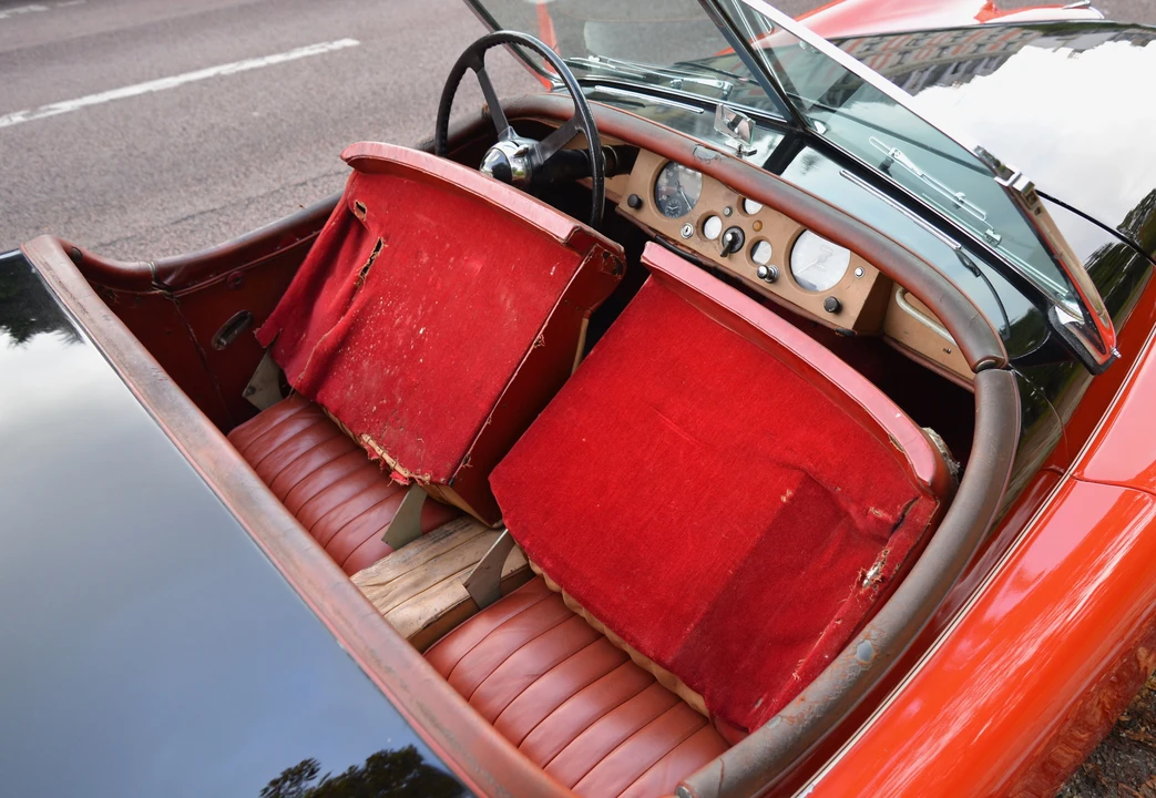 Jaguar XK120 OTS Roadster - Image 12 of 22