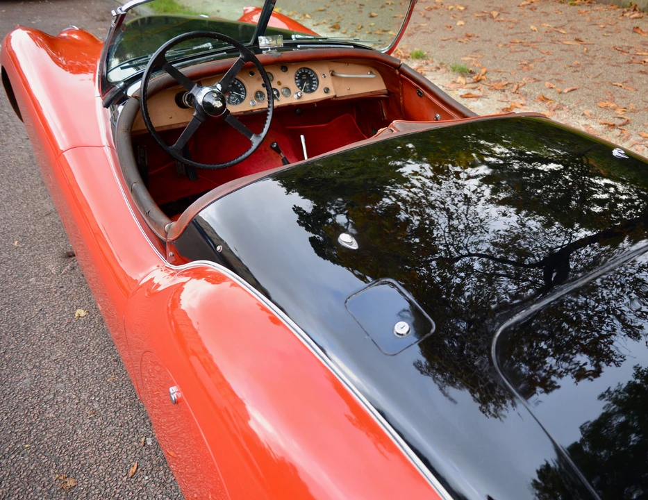 Jaguar XK120 OTS Roadster - Image 11 of 22