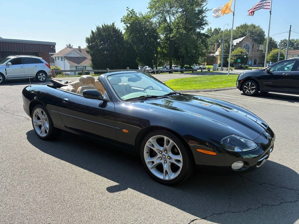 2003 Jaguar X100 XK8 - Image 3 of 10