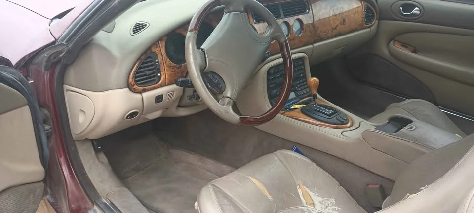 1998 Jaguar X100 XK8 - Image 4 of 6