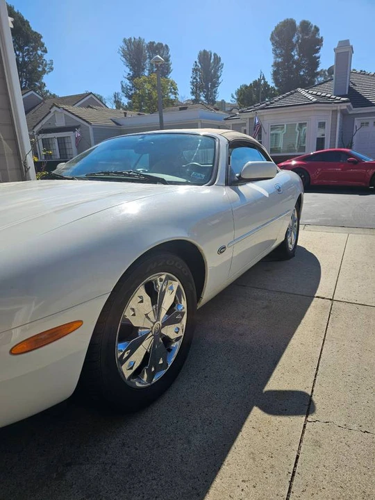 1997 Jaguar X100 XK8 - Image 2 of 9