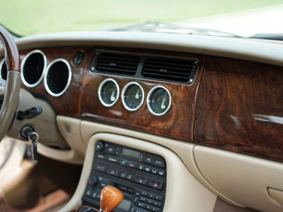 2005 Jaguar X100 XK8 - Image 16 of 18