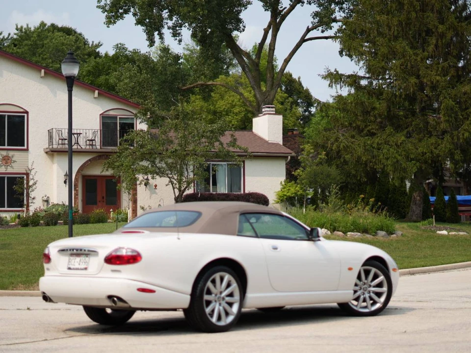 2005 Jaguar X100 XK8 - Image 7 of 18