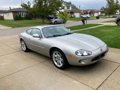 1998 Jaguar XK8 Coupe