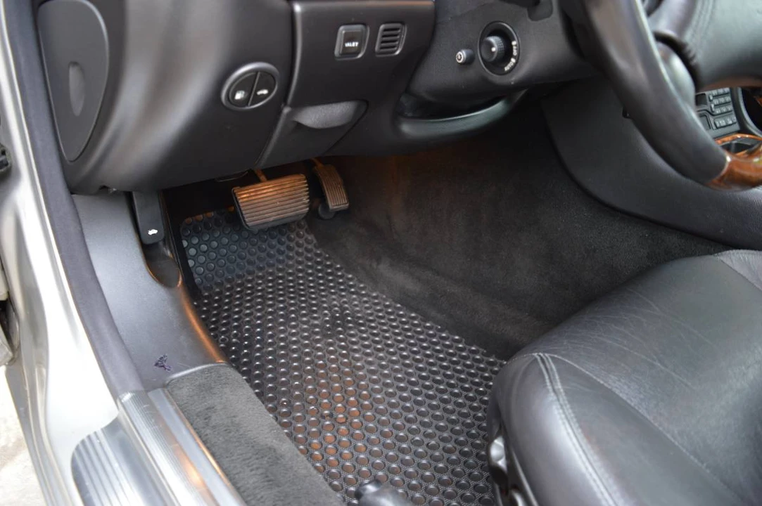 1998 Jaguar X100 XK8 - Image 12 of 18