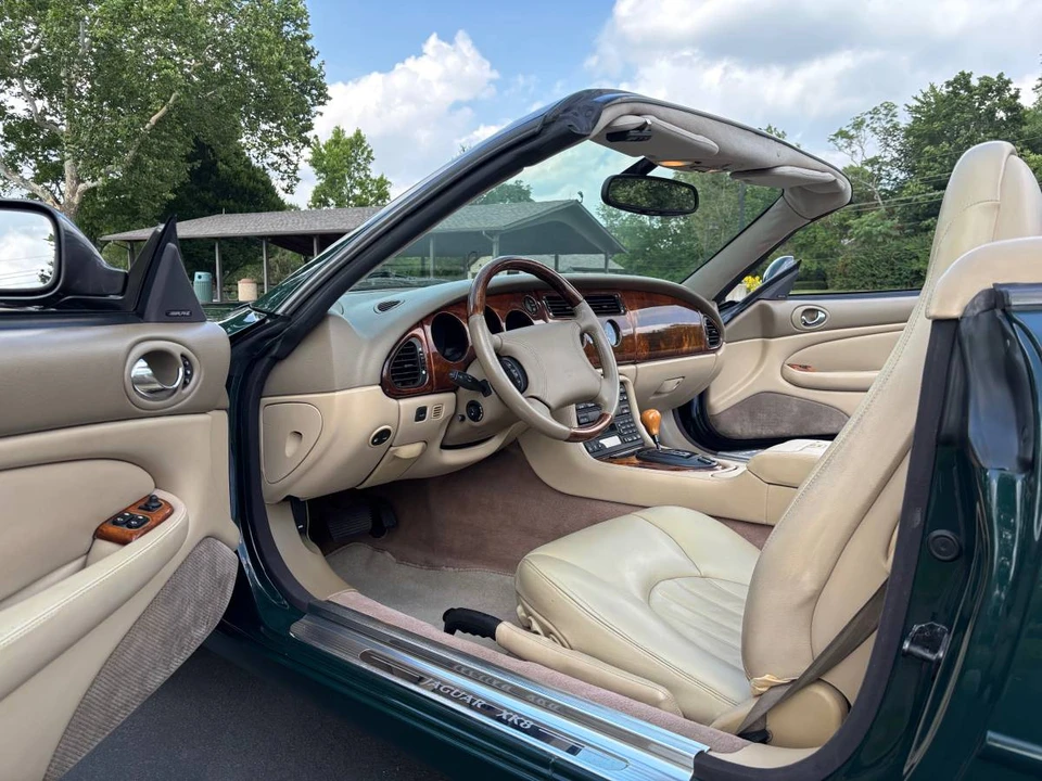 2000 Jaguar X100 XK8 - Image 7 of 24
