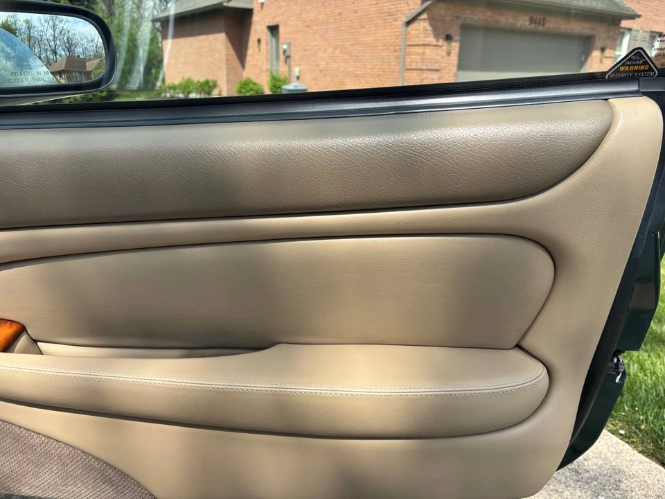 2000 Jaguar X100 XK8 - Image 14 of 24