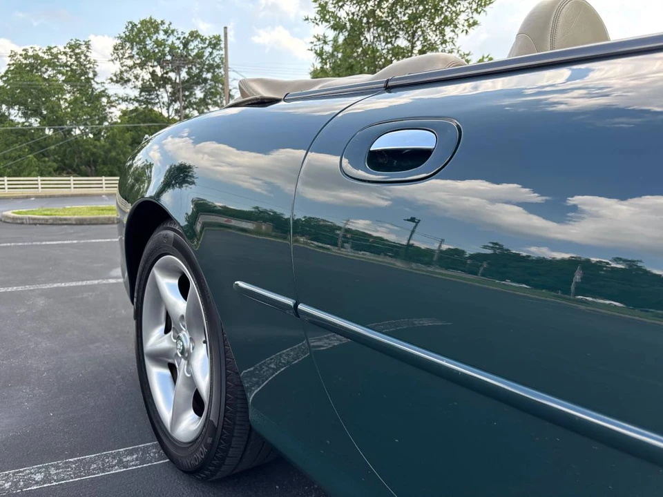 2000 Jaguar X100 XK8 - Image 2 of 24