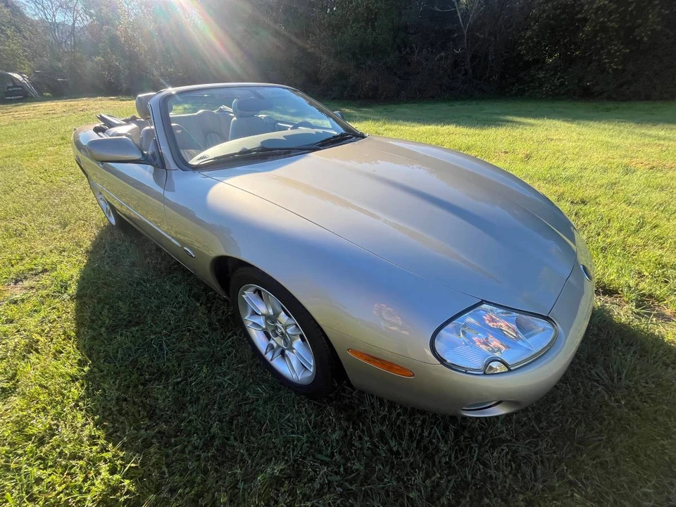 2002 Jaguar X100 XK8 - Image 13 of 23