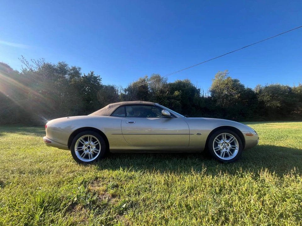 2002 Jaguar X100 XK8 - Image 4 of 23