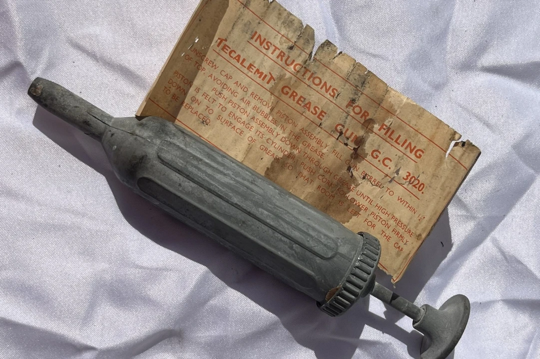 Parts & Memorabilia Tools - Image 4 of 5