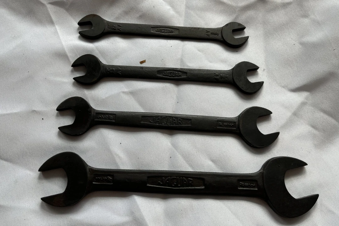 Parts & Memorabilia Tools - Image 3 of 5