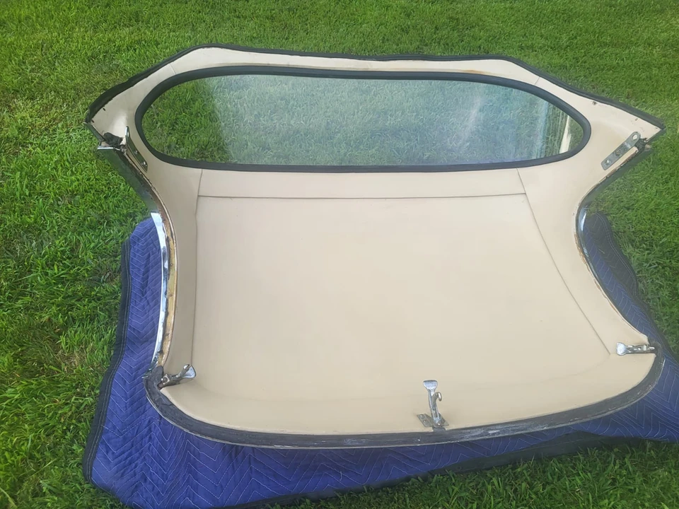 Parts & Memorabilia Bodywork - Image 11 of 26