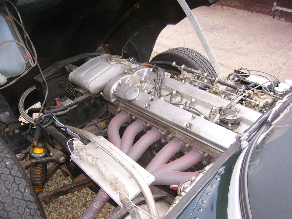 Jaguar Replica - Image 4 of 11